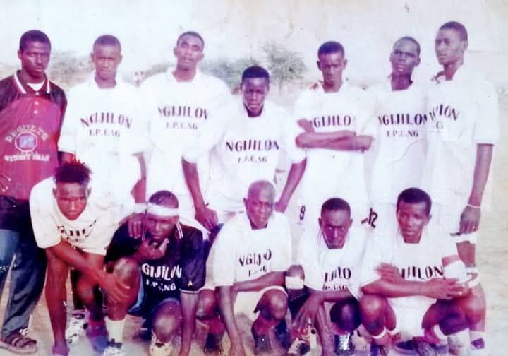 Souvenir : Equique locale Nguidjilone 2000